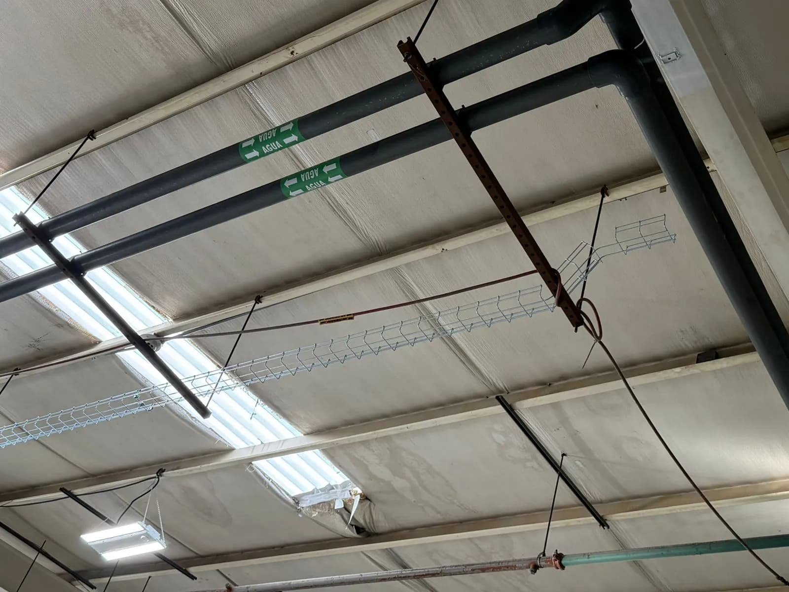 CCTV y Servidor de Video en Nave Industrial - Imagen 3