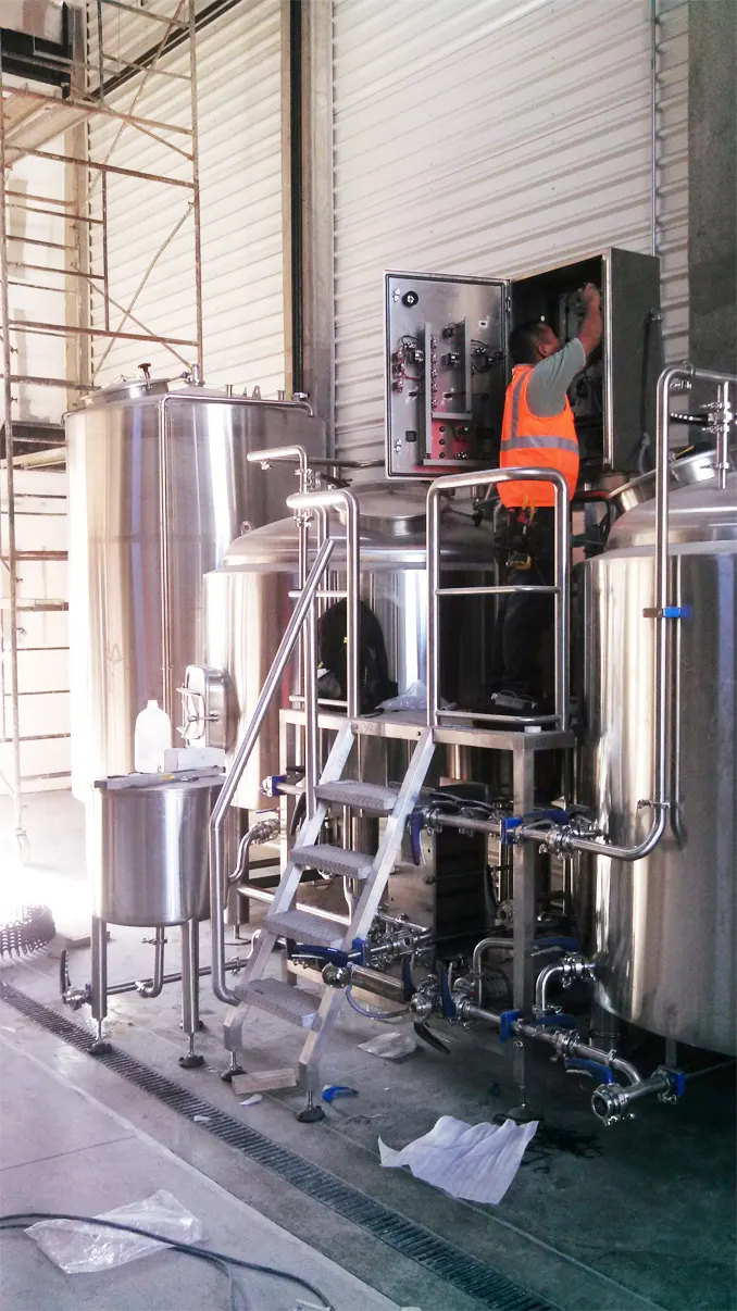 Cervecería Insurgente — Planta & Taproom - Imagen 3